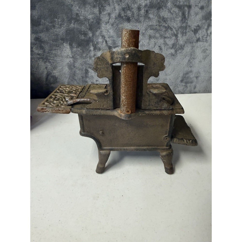 Crescent Vintage Black Stove Mini Replica Cast Iron Salesman Sample - Picture 4 of 7